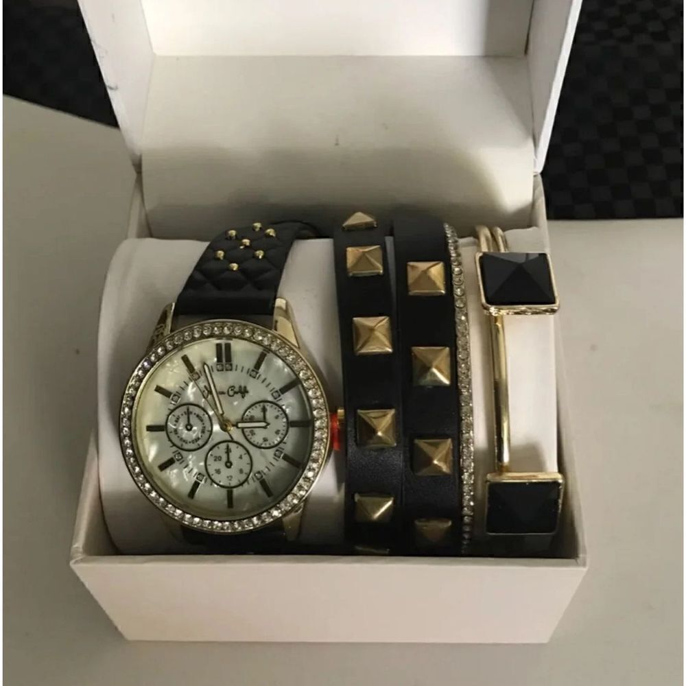 BNIB~Trendy Womens Black/Gold Studded Strap Watch & Bracelet Boxed Set